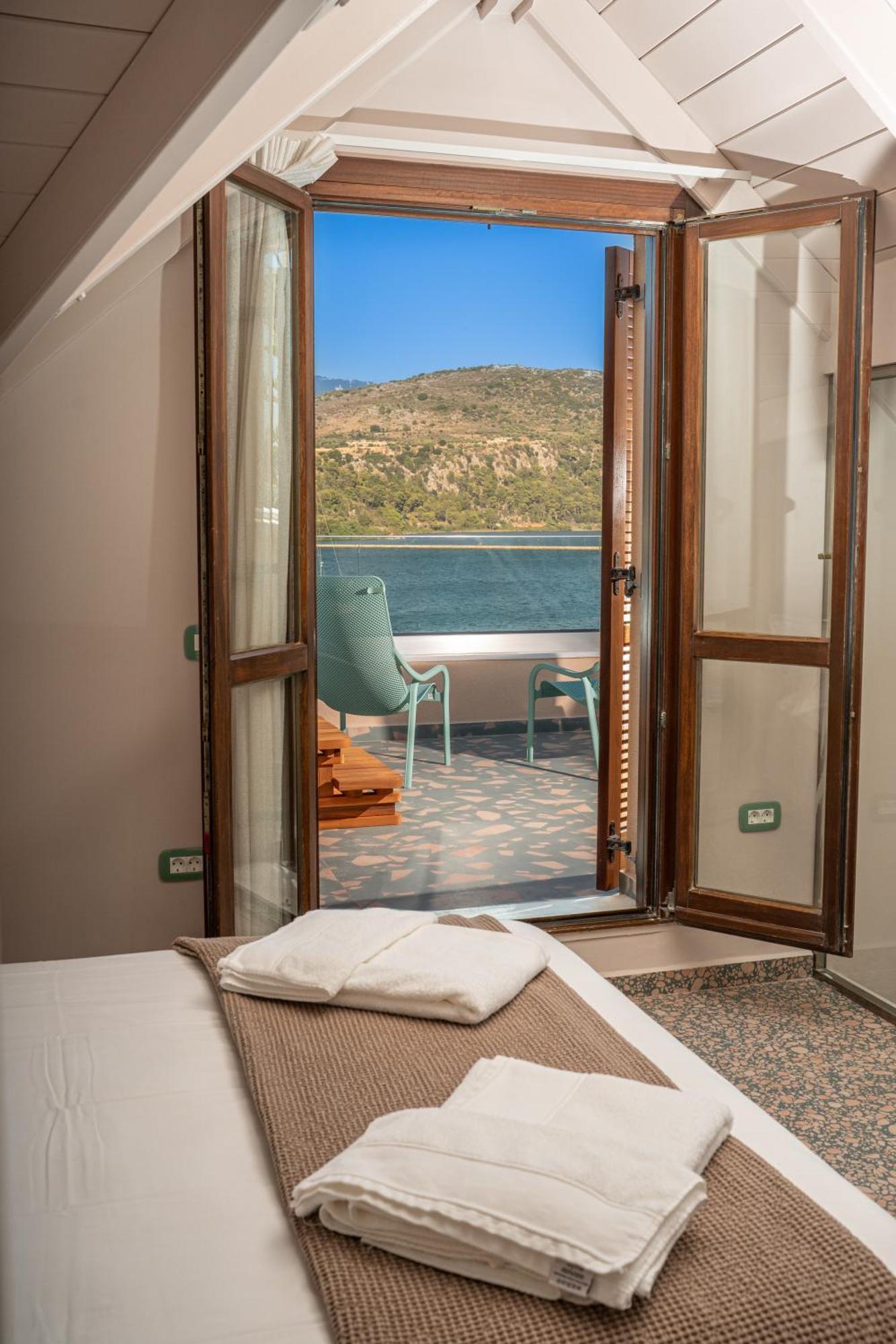 Pink Panther Maisonette Suite Argostoli  Exterior photo